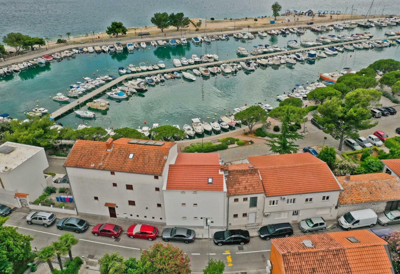 Apartments Nika Crikvenica Esterno foto
