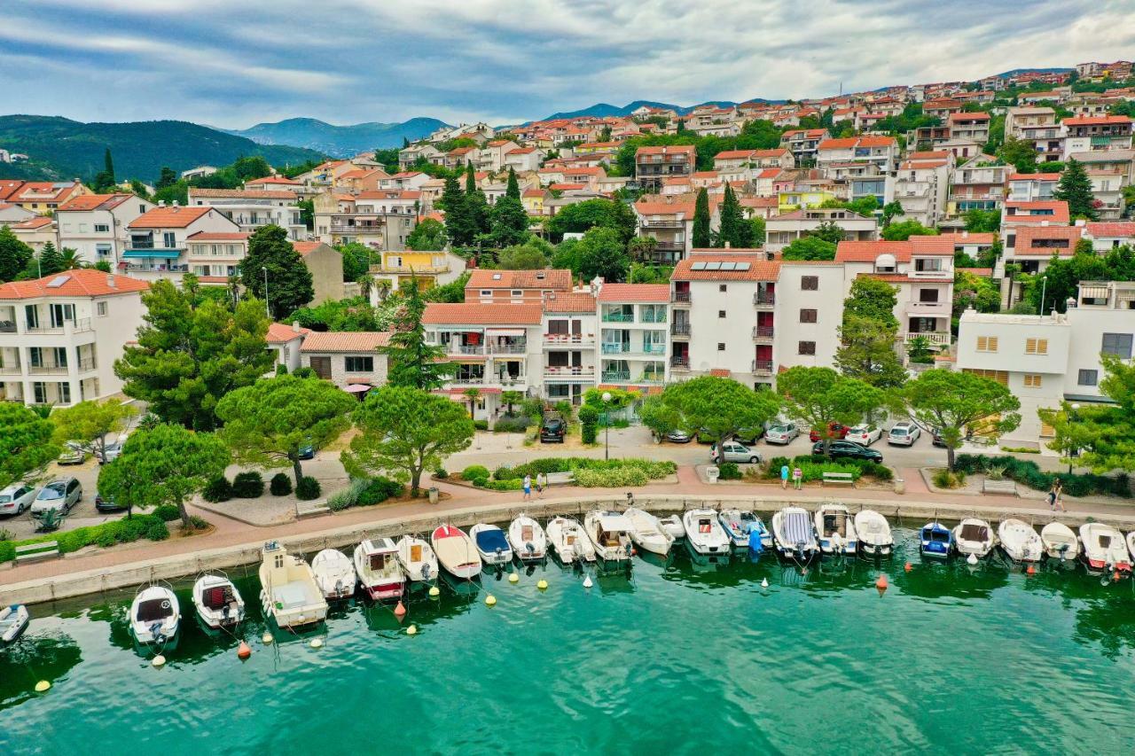 Apartments Nika Crikvenica Esterno foto