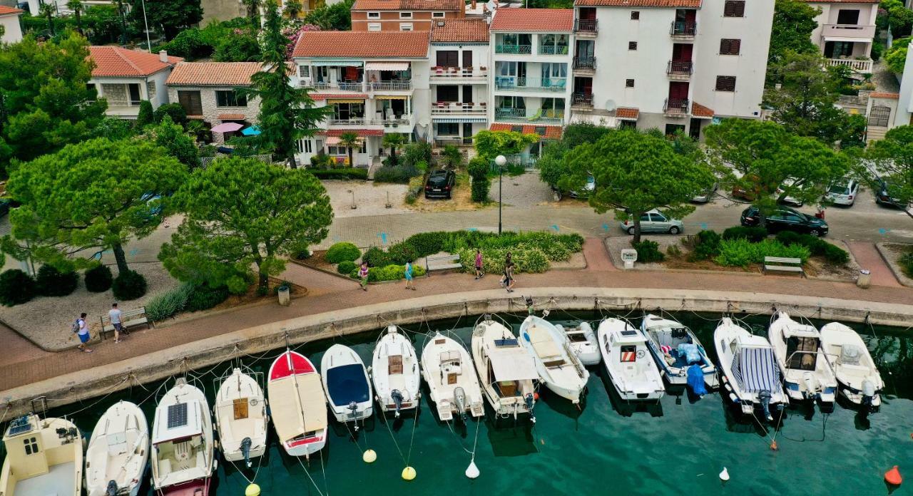 Apartments Nika Crikvenica Esterno foto