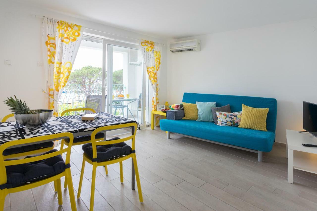 Apartments Nika Crikvenica Esterno foto